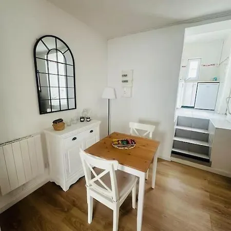 Le Cosy Au Coeur De Bretigny Apartment Exterior photo